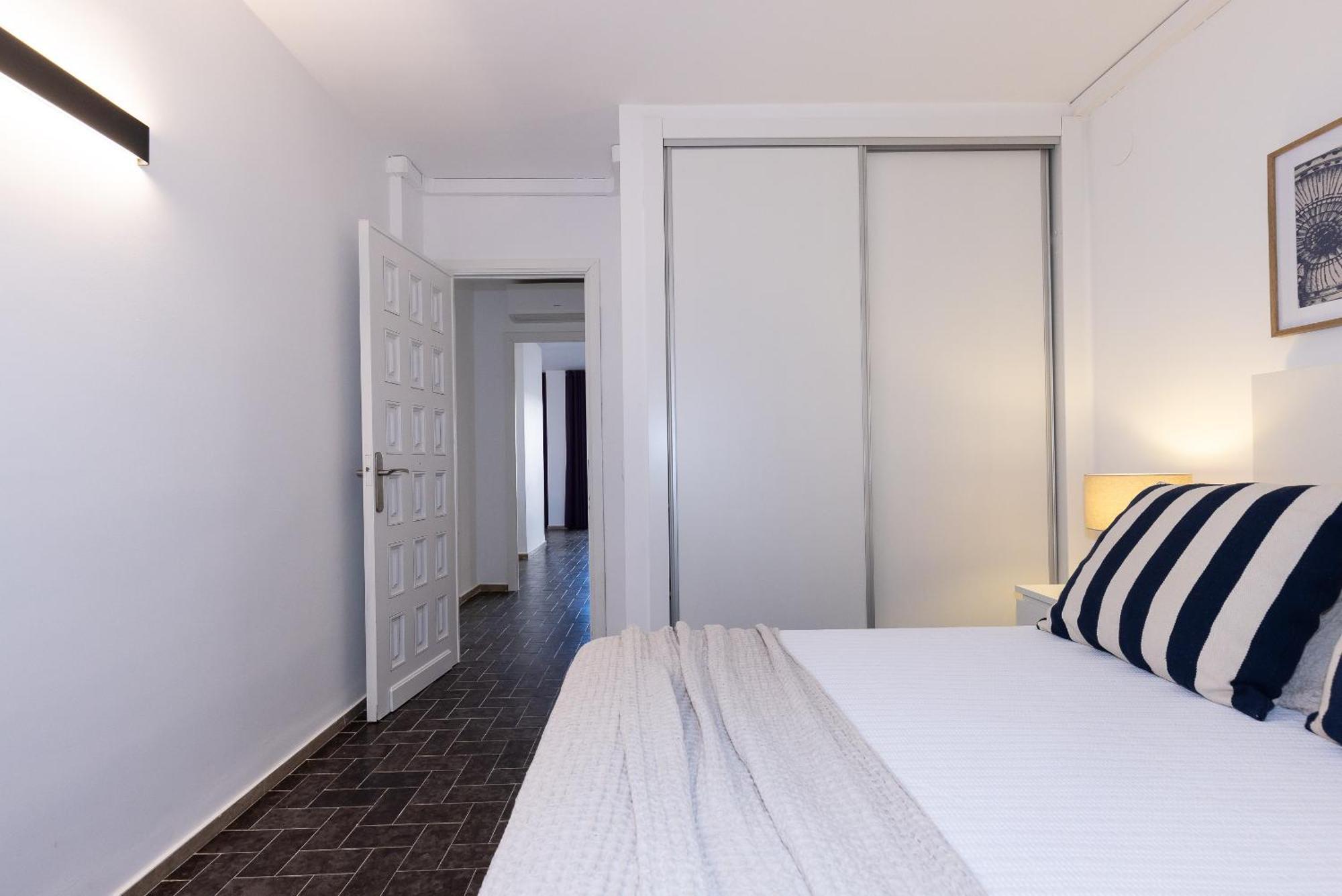 Uhc Dms Family Apartments 캠브릴스 객실 사진